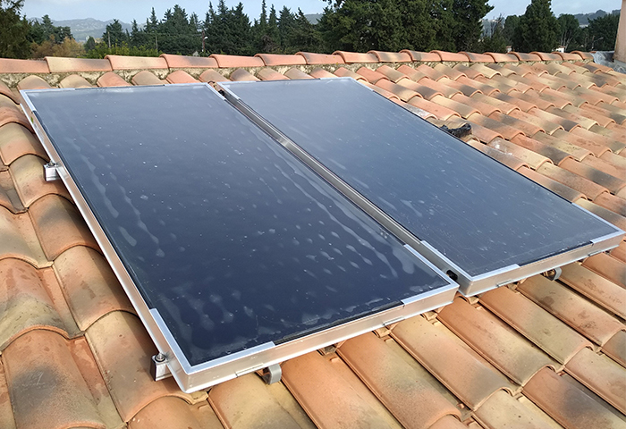 Chauffe-eau solaire individuel capteurs solaires panneaux solaires Viessmann Vitosol 100-FM solution cologique conomique Ano Hrault 34 Gard 30