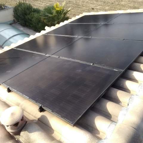 Installation de panneaux photovoltaque  Saint-Gnies-de-Comolas